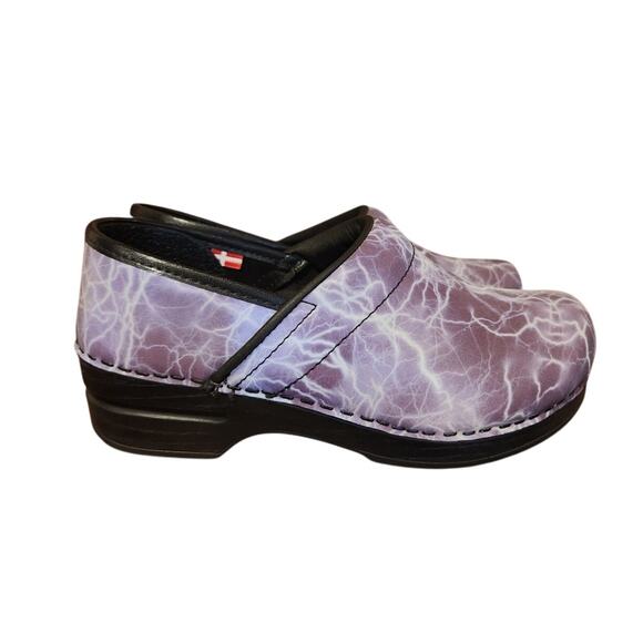 Sanita Womens Smart Step Pro Monsoon Clogs Leather Purple  Size EU 35 US 5 - Picture 1 of 7